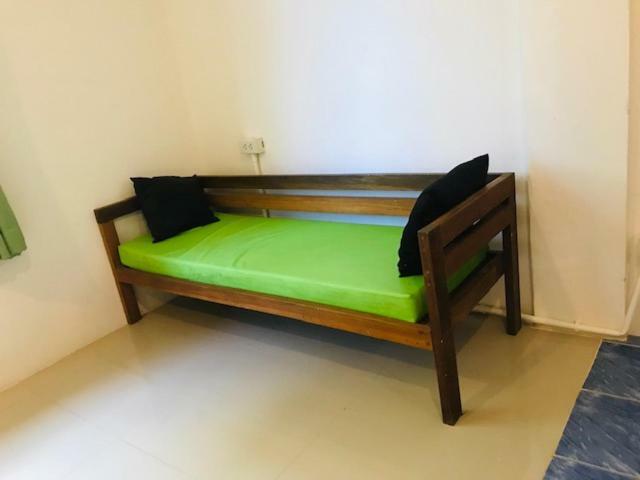 Frog House Bed & Breakfast (Adults Only) Patong Екстериор снимка