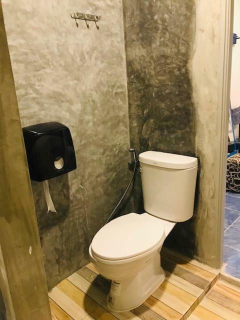 Frog House Bed & Breakfast (Adults Only) Patong Екстериор снимка