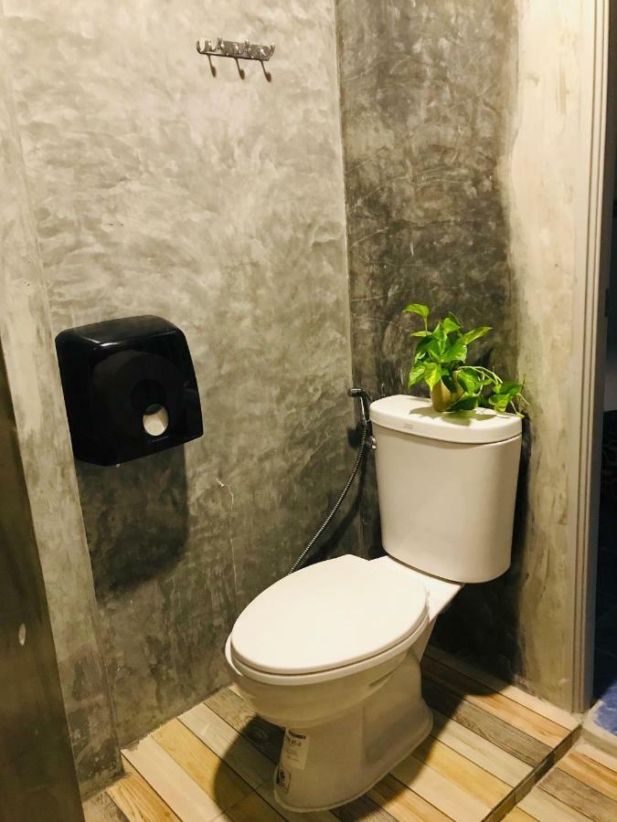 Frog House Bed & Breakfast (Adults Only) Patong Екстериор снимка