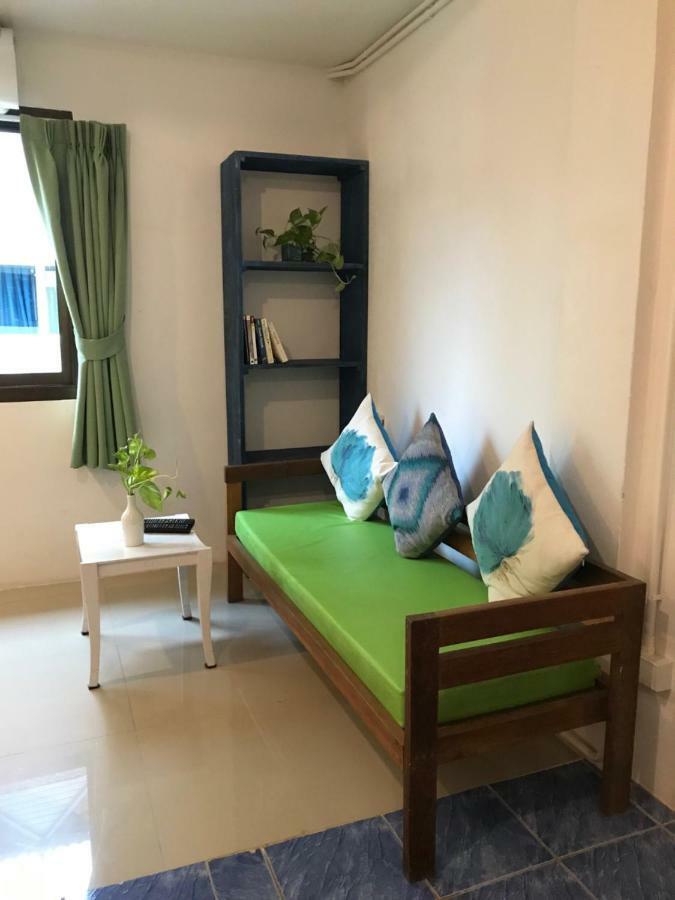 Frog House Bed & Breakfast (Adults Only) Patong Екстериор снимка