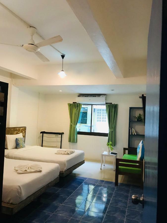 Frog House Bed & Breakfast (Adults Only) Patong Екстериор снимка